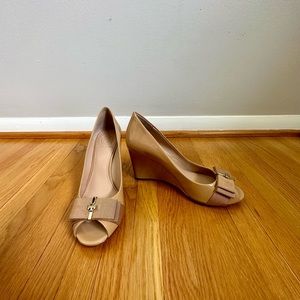 Tory Burch Peep Toe Wedge Shoes Size 6